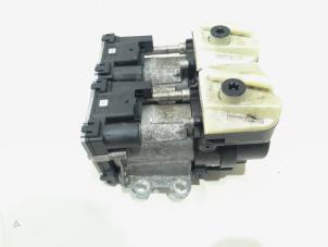 Gebruikte Oliepomp Lynk &amp; Co 01 1.5 Prijs € 160,00 Margeregeling aangeboden door GEJO Revisie & Onderdelen BV