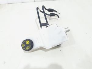 Gebruikte Hoofdremcilinder Lynk &amp; Co 01 1.5 Prijs € 34,00 Margeregeling aangeboden door GEJO Revisie & Onderdelen BV