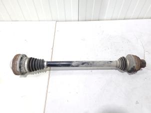 Gebruikte Aandrijfas rechts-achter Audi A8 (D4) 3.0 V6 24V TFSI Quattro Prijs € 14,00 Margeregeling aangeboden door GEJO Revisie & Onderdelen BV