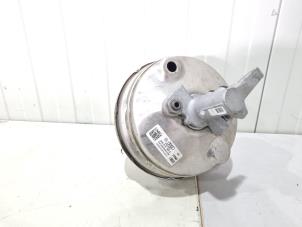 Gebruikte Rembekrachtiger Audi A8 (D4) 3.0 V6 24V TFSI Quattro Prijs € 20,00 Margeregeling aangeboden door GEJO Revisie & Onderdelen BV