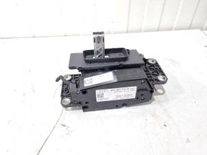 Gebruikte Selectiehendel automaat Audi A8 (D4) 3.0 V6 24V TFSI Quattro Prijs € 397,00 Margeregeling aangeboden door GEJO Revisie & Onderdelen BV