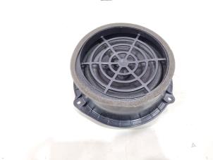 Gebruikte Speaker Audi A8 (D4) 3.0 V6 24V TFSI Quattro Prijs € 29,95 Margeregeling aangeboden door GEJO Revisie & Onderdelen BV