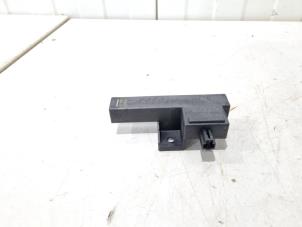 Gebruikte Keyless entry antenne Audi A8 (D4) 3.0 V6 24V TFSI Quattro Prijs € 4,00 Margeregeling aangeboden door GEJO Revisie & Onderdelen BV