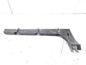 Gebruikte Bumpersteun links-achter Audi A8 (D4) 3.0 V6 24V TFSI Quattro Prijs € 2,00 Margeregeling aangeboden door GEJO Revisie & Onderdelen BV