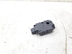 Gebruikte Kachelklep Motor Audi A8 (D4) 3.0 V6 24V TFSI Quattro Prijs € 4,50 Margeregeling aangeboden door GEJO Revisie & Onderdelen BV
