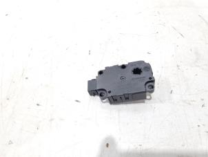 Gebruikte Kachelklep Motor Audi A8 (D4) 3.0 V6 24V TFSI Quattro Prijs € 4,50 Margeregeling aangeboden door GEJO Revisie & Onderdelen BV