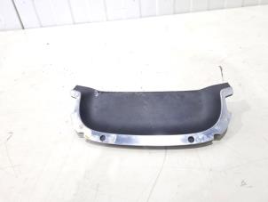 Gebruikte Afdekplaat diversen Audi A8 (D4) 3.0 V6 24V TFSI Quattro Prijs € 15,00 Margeregeling aangeboden door GEJO Revisie & Onderdelen BV