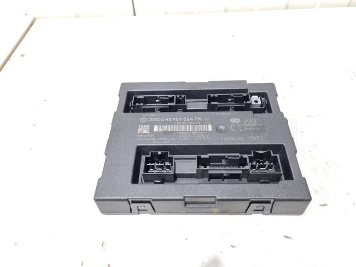 Gebruikte Bodycontrol Module Audi A8 (D4) 3.0 V6 24V TFSI Quattro Prijs € 94,95 Margeregeling aangeboden door GEJO Revisie & Onderdelen BV
