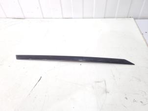 Gebruikte Carrosserielijst Audi A8 (D4) 3.0 V6 24V TFSI Quattro Prijs € 10,00 Margeregeling aangeboden door GEJO Revisie & Onderdelen BV