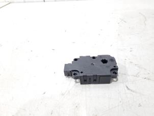 Gebruikte Kachelklep Motor Audi A8 (D4) 3.0 V6 24V TFSI Quattro Prijs € 4,50 Margeregeling aangeboden door GEJO Revisie & Onderdelen BV