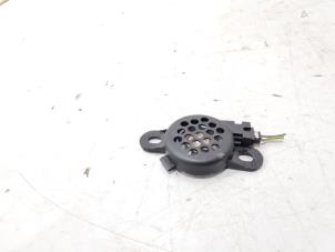 Gebruikte Speaker Audi A8 (D4) 3.0 V6 24V TFSI Quattro Prijs € 4,95 Margeregeling aangeboden door GEJO Revisie & Onderdelen BV