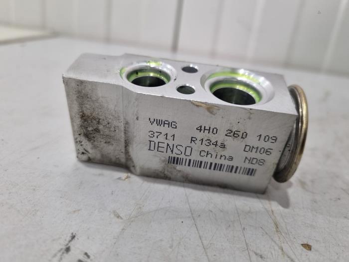 Expansieklep airco van een Audi A8 (D4) 3.0 V6 24V TFSI Quattro 2016