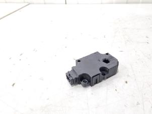 Gebruikte Kachelklep Motor Audi A8 (D4) 3.0 V6 24V TFSI Quattro Prijs € 4,50 Margeregeling aangeboden door GEJO Revisie & Onderdelen BV