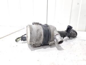 Gebruikte Waterpomp Audi A8 (D4) 3.0 V6 24V TFSI Quattro Prijs € 135,00 Margeregeling aangeboden door GEJO Revisie & Onderdelen BV