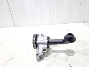 Gebruikte Oliepomp Audi A1 Sportback (8XA/8XF) 1.6 TDI 16V Prijs € 25,00 Margeregeling aangeboden door GEJO Revisie & Onderdelen BV