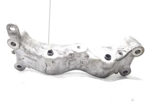 Gebruikte Motorsteun Peugeot RCZ (4J) 1.6 16V THP Prijs € 10,00 Margeregeling aangeboden door GEJO Revisie & Onderdelen BV