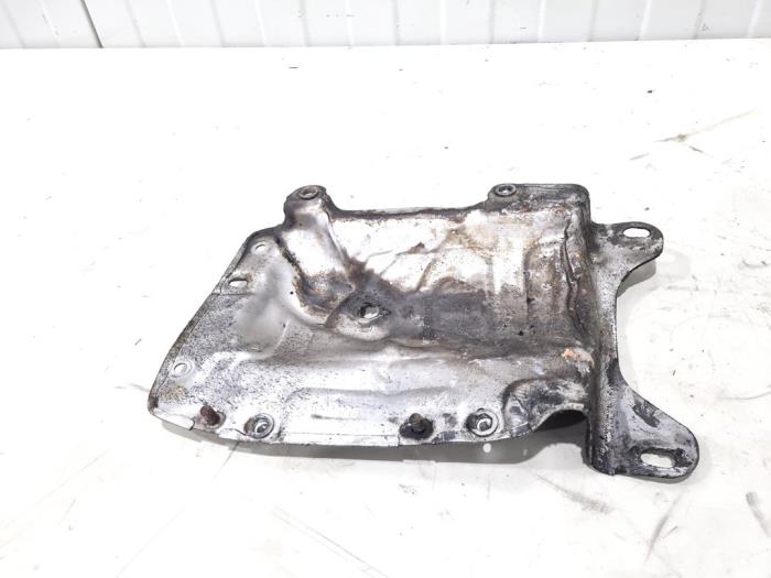 Gebruikte Hitteschild uitlaat Peugeot RCZ (4J) 1.6 16V THP Prijs € 15,00 Margeregeling aangeboden door GEJO Revisie & Onderdelen BV