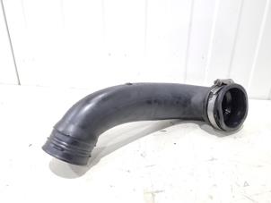 Gebruikte Aanzuigslang Lucht Peugeot RCZ (4J) 1.6 16V THP Prijs € 15,00 Margeregeling aangeboden door GEJO Revisie & Onderdelen BV