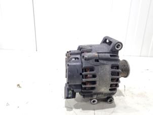 Gebruikte Alternator Peugeot RCZ (4J) 1.6 16V THP Prijs € 24,00 Margeregeling aangeboden door GEJO Revisie & Onderdelen BV