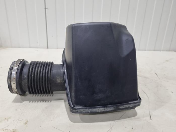 Gebruikte Luchtfilterhuis BMW 1 serie (F21) 118i 1.5 TwinPower 12V Prijs € 70,00 Margeregeling aangeboden door GEJO Revisie & Onderdelen BV