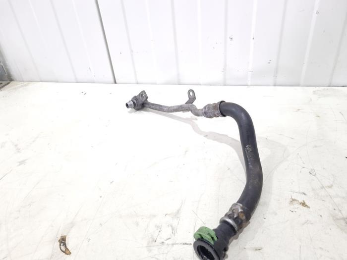 Oliedruk Leiding van een Audi A8 (D4) 3.0 V6 24V TFSI Quattro 2016