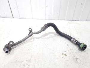 Gebruikte Oliedruk Leiding Audi A8 (D4) 3.0 V6 24V TFSI Quattro Prijs € 5,00 Margeregeling aangeboden door GEJO Revisie & Onderdelen BV