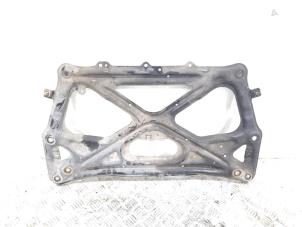 Gebruikte Subframe Audi A8 (D4) 3.0 V6 24V TFSI Quattro Prijs € 23,00 Margeregeling aangeboden door GEJO Revisie & Onderdelen BV