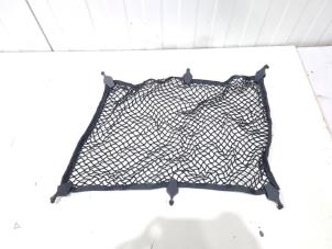 Gebruikte Bagagenet BMW 1 serie (F21) 118i 1.5 TwinPower 12V Prijs € 24,00 Margeregeling aangeboden door GEJO Revisie & Onderdelen BV