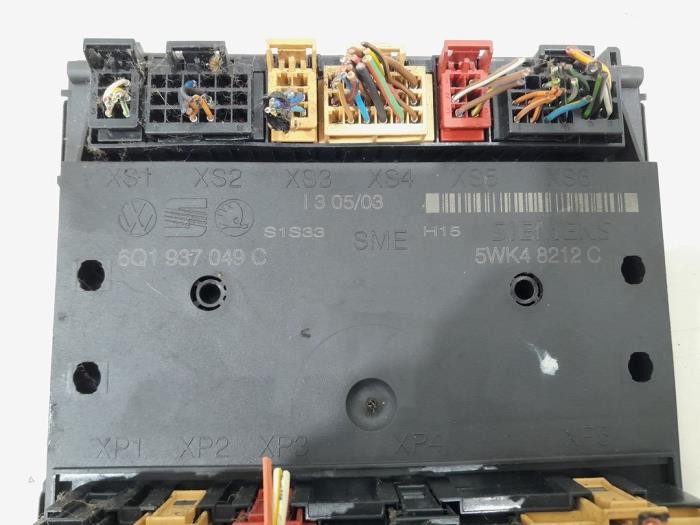 Computer Body Control van een Volkswagen Polo IV (9N1/2/3) 1.4 FSI 16V 2003