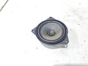 Gebruikte Speaker BMW 1 serie (F21) 118i 1.5 TwinPower 12V Prijs € 12,00 Margeregeling aangeboden door GEJO Revisie & Onderdelen BV