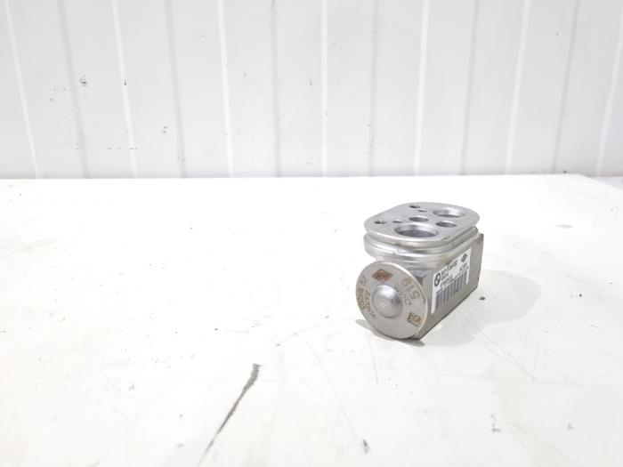 Gebruikte Airco expansieklep BMW 1 serie (F21) 118i 1.5 TwinPower 12V Prijs € 24,00 Margeregeling aangeboden door GEJO Revisie & Onderdelen BV