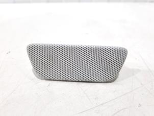 Gebruikte Microfoon Volvo XC60 II (UZ) 2.0 T6 16V Recharge, Twin Engine AWD Prijs € 15,00 Margeregeling aangeboden door GEJO Revisie & Onderdelen BV