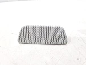 Gebruikte Microfoon Volvo XC60 II (UZ) 2.0 T6 16V Recharge, Twin Engine AWD Prijs € 15,00 Margeregeling aangeboden door GEJO Revisie & Onderdelen BV