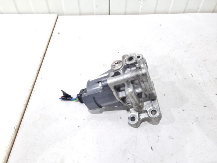 Gebruikte Oliepomp Volvo XC60 II (UZ) 2.0 T6 16V Recharge, Twin Engine AWD Prijs € 194,00 Margeregeling aangeboden door GEJO Revisie & Onderdelen BV
