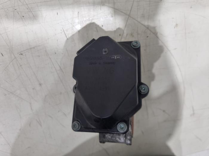 Gasklephuis van een Audi S4 Avant (B8) S4 3.0 TFSI V6 24V 2010