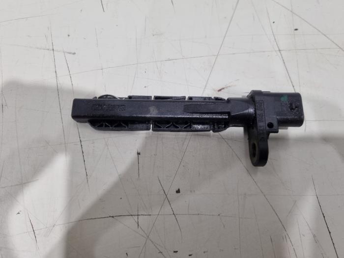 Krukas sensor van een Audi S4 Avant (B8) S4 3.0 TFSI V6 24V 2010