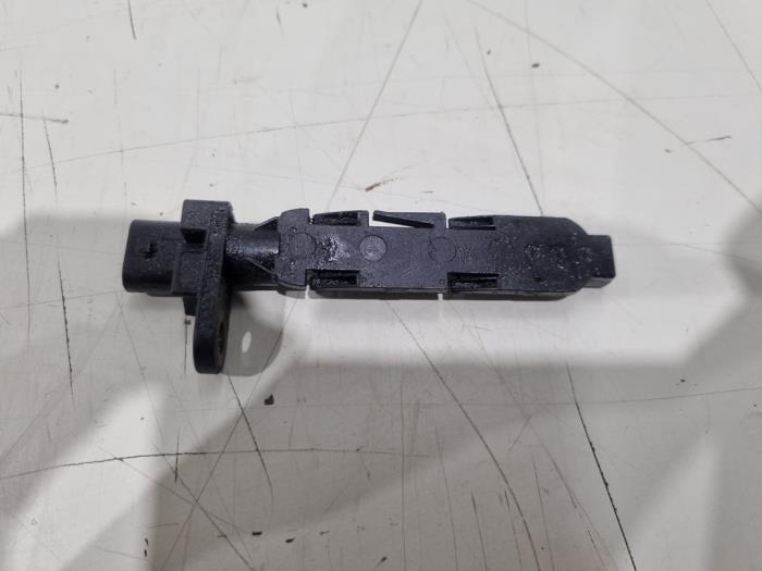 Krukas sensor van een Audi S4 Avant (B8) S4 3.0 TFSI V6 24V 2010