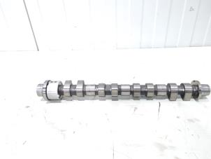 Gebruikte Nokkenas Volvo XC60 II (UZ) 2.0 T6 16V Recharge, Twin Engine AWD Prijs € 200,00 Margeregeling aangeboden door GEJO Revisie & Onderdelen BV