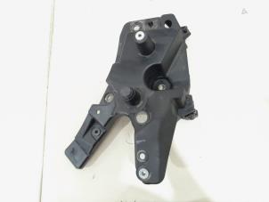 Gebruikte Steun (diversen) Volvo XC60 II (UZ) 2.0 T6 16V Recharge, Twin Engine AWD Prijs € 69,99 Margeregeling aangeboden door GEJO Revisie & Onderdelen BV