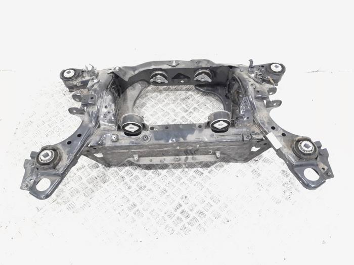 Gebruikte Subframe Volvo XC60 II (UZ) 2.0 T6 16V Recharge, Twin Engine AWD Prijs € 449,00 Margeregeling aangeboden door GEJO Revisie & Onderdelen BV
