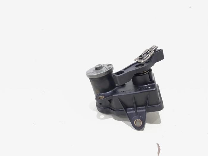 Gebruikte Wervelklep motor Mercedes ML II (164/4JG) 3.0 ML-320 CDI 4-Matic V6 24V Prijs € 40,00 Margeregeling aangeboden door GEJO Revisie & Onderdelen BV