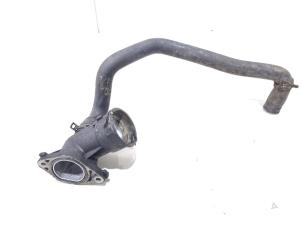 Gebruikte Waterpijp Mercedes ML II (164/4JG) 3.0 ML-320 CDI 4-Matic V6 24V Prijs € 23,95 Margeregeling aangeboden door GEJO Revisie & Onderdelen BV