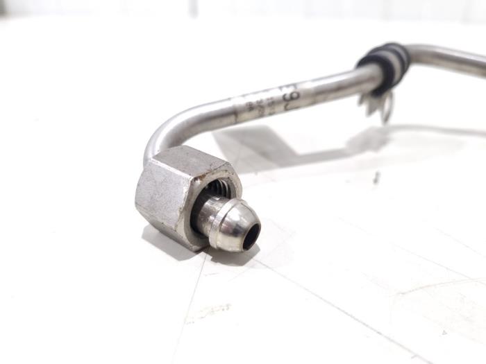 Brandstofleiding van een Volvo XC60 I (DZ) 2.0 T5 16V 2011