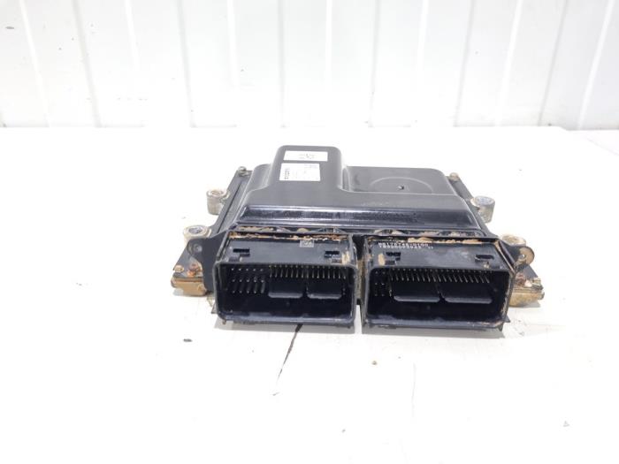 Gebruikte Computer Motormanagement Volvo S90 II 2.0 T8 Twin Engine 16V AWD Prijs € 220,00 Margeregeling aangeboden door GEJO Revisie & Onderdelen BV