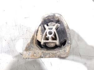 Gebruikte Motorrubber Volvo S90 II 2.0 T8 Twin Engine 16V AWD Prijs € 25,00 Margeregeling aangeboden door GEJO Revisie & Onderdelen BV