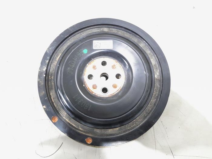Gebruikte Krukas Poelie Volvo S90 II 2.0 T8 Twin Engine 16V AWD Prijs € 49,95 Margeregeling aangeboden door GEJO Revisie & Onderdelen BV
