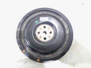 Gebruikte Poelie Krukas Volvo S90 II 2.0 T8 Twin Engine 16V AWD Prijs € 49,95 Margeregeling aangeboden door GEJO Revisie & Onderdelen BV