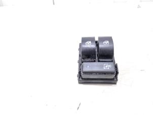 Gebruikte Raam schakelaar elektrisch Fiat Doblo Cargo (263) 1.3 D Multijet Prijs € 9,99 Margeregeling aangeboden door GEJO Revisie & Onderdelen BV