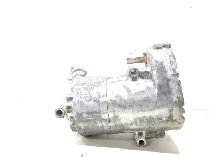 Gebruikte Pomp Airco Volvo S90 II 2.0 T8 Twin Engine 16V AWD Prijs € 335,00 Margeregeling aangeboden door GEJO Revisie & Onderdelen BV