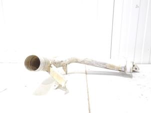 Gebruikte Intercooler Buis Volvo S90 II 2.0 T8 Twin Engine 16V AWD Prijs € 19,00 Margeregeling aangeboden door GEJO Revisie & Onderdelen BV